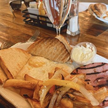 Ahern Hotel - Breakfast at restaurant - Hotels Near Me - Las Vegas, Nevada