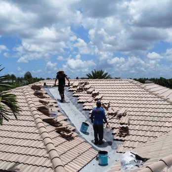 D'Agostino Roofing - two men working on a roof - Roofing Near Me - Coral Springs, Florida D'Agostino Roofing - two men working on a roof - Roofing Near Me - Coral Springs, Florida
