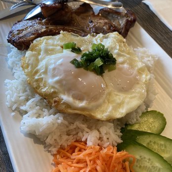 Pho 101 - Rice with grilled pork and egg toppings - Vietnamese Near Me - Westminster, California Pho 101 - Rice with grilled pork and egg toppings - Vietnamese Near Me - Westminster, California