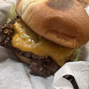 South G Kitchen - Smash burger is good tasting - Food Trucks Near Me - Arcata, California