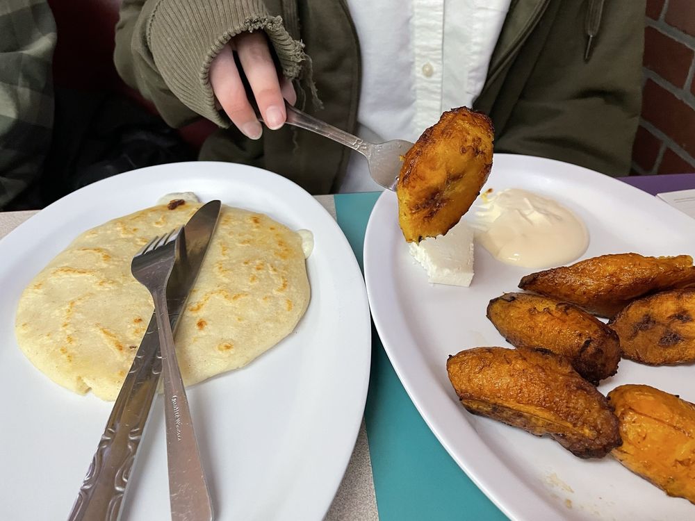 Food from Pupusas Paradise 2