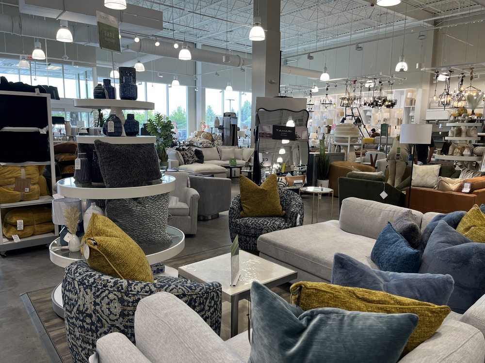 HOMESENSE Updated August 2024 10 Reviews 4 Henry St, Commack, New