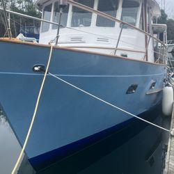 West Yacht Sales & Charters