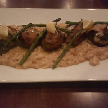 Axton's By Chef Anton Testino - Scallops...amazing - Italian Near Me - Pompton Lakes, New Jersey