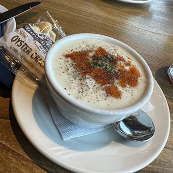 Moss Beach Distillery - Very good clam chowder with a dash of Tabasco - Seafood Near Me - Moss Beach, California Moss Beach Distillery - Very good clam chowder with a dash of Tabasco - Seafood Near Me - Moss Beach, California