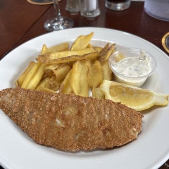 Merchant's Arch Bar - Fish and chips - Irish Near Me - Dublin, D Merchant's Arch Bar - Fish and chips - Irish Near Me - Dublin, D