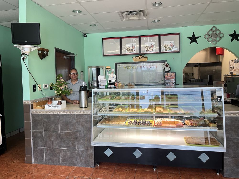 Don Felix Bakery Logo