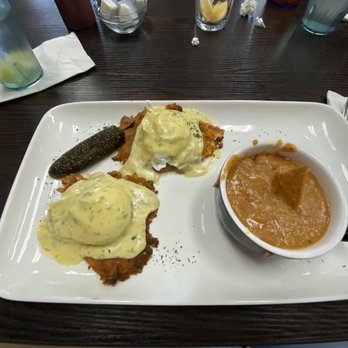 Cups Cafe - Mexican Benedict - Breakfast & Brunch Near Me - Palm Desert, California