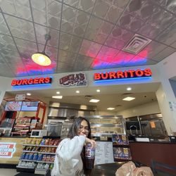 Uncle's Convenience Store