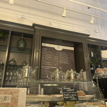 Bartolo Cigars & Wine - Cigar Bars Near Me - Delray Beach, Florida