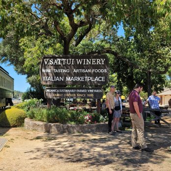Napa Valley Wine Train - New American Near Me - Napa, California