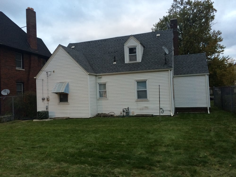 YVONNE GRADY MCCOLLY REAL ESTATE 2000 45th St, Highland, Indiana