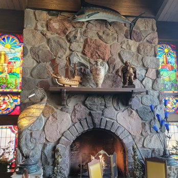 Golden Mast Inn - Inside - Venues & Event Spaces Near Me - Okauchee, Wisconsin Golden Mast Inn - Inside - Venues & Event Spaces Near Me - Okauchee, Wisconsin