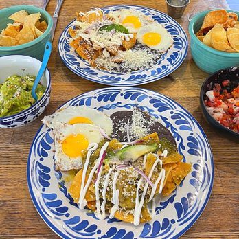 Polanquito - Chilaquiles rojo and verde with egg - Tacos Near Me - Houston, Texas Polanquito - Chilaquiles rojo and verde with egg - Tacos Near Me - Houston, Texas