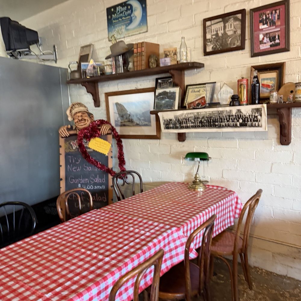 Tony's French Dips - Inside - Sandwiches Near Me - Pomona, California Tony's French Dips - Inside - Sandwiches Near Me - Pomona, California