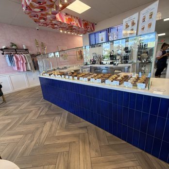 Blissri Bakeshoppe - Counter - Bakeries Near Me - Wellington, Florida