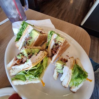 Pieloon - Club - American Near Me - Downey, California Pieloon - Club - American Near Me - Downey, California
