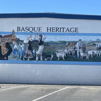 Wool Growers Restaurant - Mitral in the parking lot - Basque Near Me - Bakersfield, California Wool Growers Restaurant - Mitral in the parking lot - Basque Near Me - Bakersfield, California
