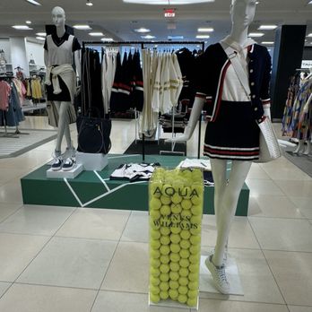 Bloomingdale's - Department Stores Near Me - Hackensack, New Jersey