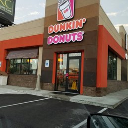 dunkin donuts store dunkin donuts store