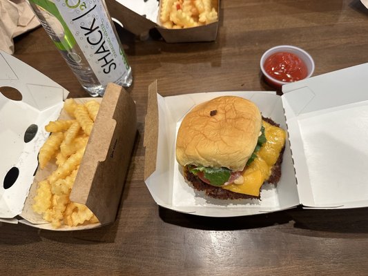 Shake Shack Oak Lawn by null