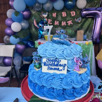 Baskin-Robbins - Stitch themed ice cream cake - Ice Cream & Frozen Yogurt Near Me - La Mirada, California