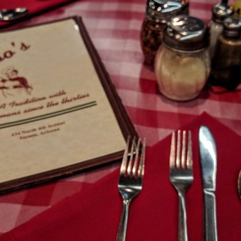 Caruso's - Red checkered ambiance. - Pizza Near Me - Tucson, Arizona