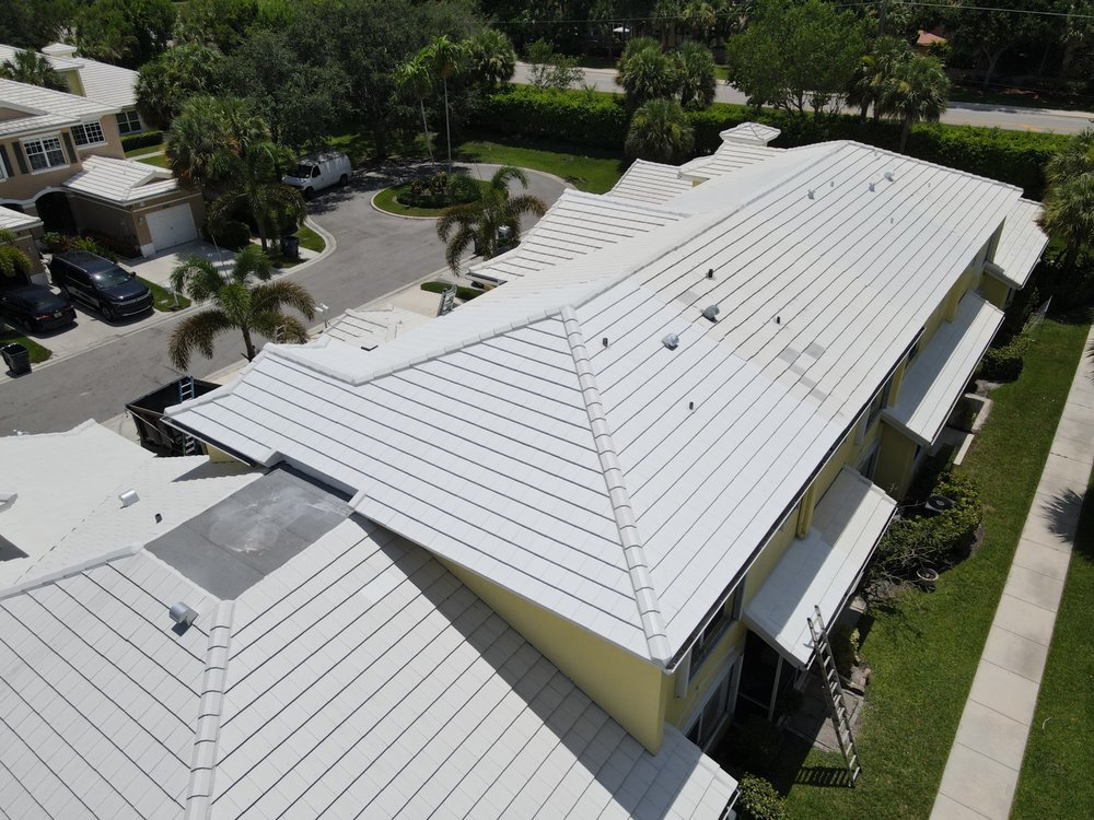 Slide of Elite Tech Roofing