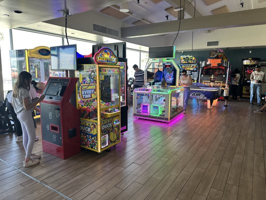 The Proud Bird | Los Angeles by null