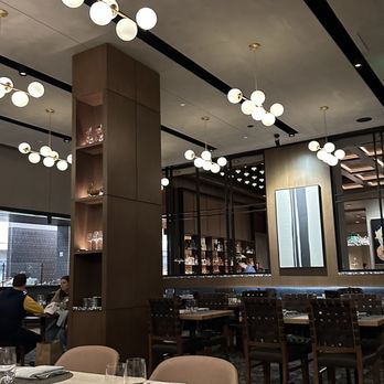 Commission Row - Dining area - Steakhouses Near Me - Indianapolis, Indiana