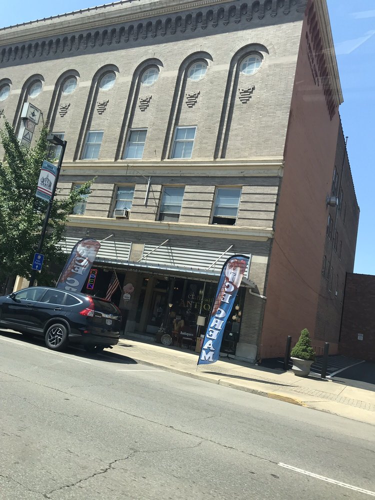 VELVET ICE CREAM Updated May 2024 133 E 7th St, Chillicothe, Ohio
