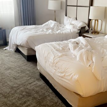 Hilton Chicago/Oak Lawn - 2 Queen Beds Room - Hotels Near Me - Oak Lawn, Illinois Hilton Chicago/Oak Lawn - 2 Queen Beds Room - Hotels Near Me - Oak Lawn, Illinois