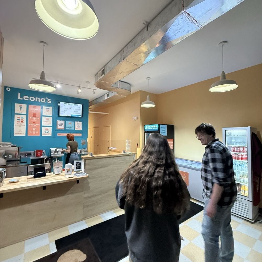 Leona's Ice Cream Sandwiches - Inside - Ice Cream & Frozen Yogurt Near Me - Pittsburgh, Pennsylvania