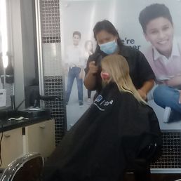 Awesome stylish Hair cuts for our girls. Awesome stylish Hair cuts for our girls.