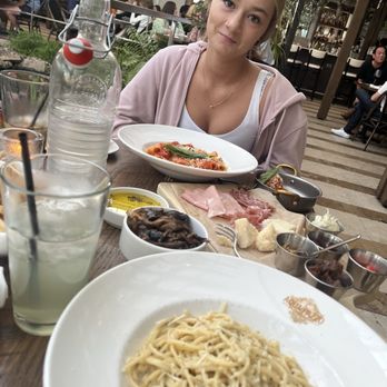 Aqua Pazzo - Spaghetti and meatballs and caco e pepe - Italian Near Me - Youngstown, Ohio