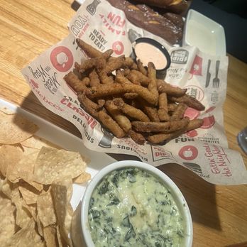 Applebee's Grill + Bar - American Near Me - Evansville, Indiana Applebee's Grill + Bar - American Near Me - Evansville, Indiana