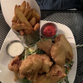 Papa's Place - Cajun chicken thighs - tempura fried - Comfort Food Near Me - Clovis, California