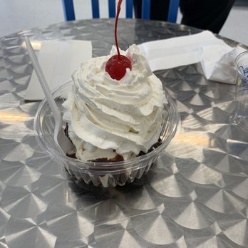 The Meadows - brownie sundae! super yummy! - Desserts Near Me - Grovetown, Georgia The Meadows - brownie sundae! super yummy! - Desserts Near Me - Grovetown, Georgia