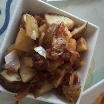 El Turrumote - Bacon and onion potatoes....yummy! - Seafood Near Me - Lajas, Puerto Rico