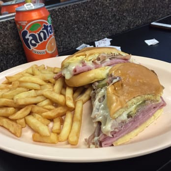 Playa Cafe - Cuban Near Me - Miami Beach, Florida