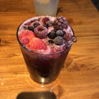 Mutterland Stammhaus - Berry lemonade - Delicatessen Near Me - Hamburg, HH Mutterland Stammhaus - Berry lemonade - Delicatessen Near Me - Hamburg, HH