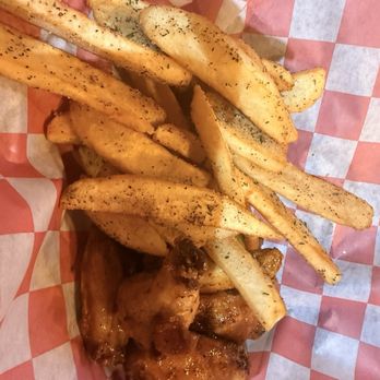 MaryLou's - Fries and Wing from HH - Tacos Near Me - Fort Washington, Maryland MaryLou's - Fries and Wing from HH - Tacos Near Me - Fort Washington, Maryland