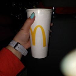 McDonald's - Ordered a lg drink. Paid and went to the second window and lady gave me a medium drink.