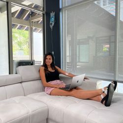REVIV Miami Brickell - IV Therapy Lounge