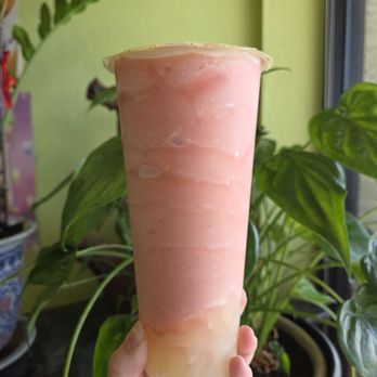 Ten Ren Tea - strawberry ice teazer with lychee jelly - Coffee & Tea Near Me - Milpitas, California Ten Ren Tea - strawberry ice teazer with lychee jelly - Coffee & Tea Near Me - Milpitas, California
