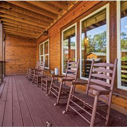 On Tennessee Time Cabin Rental