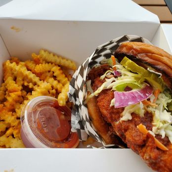 Jay Bird's Chicken - Chicken Sandwich w/Fries - Chicken Shop Near Me - Long Beach, California