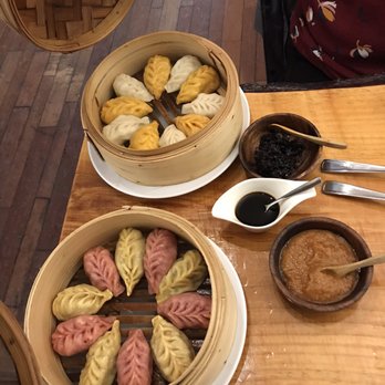 Momo Hut & Gardens - Dulplings - Himalayan/Nepalese Near Me - Toronto, Ontario