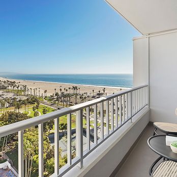 The Shores - Relax on the patio - Apartments Near Me - Santa Monica, California The Shores - Relax on the patio - Apartments Near Me - Santa Monica, California