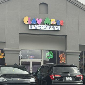 Claw Meee - So much fun - Arcades Near Me - Milpitas, California